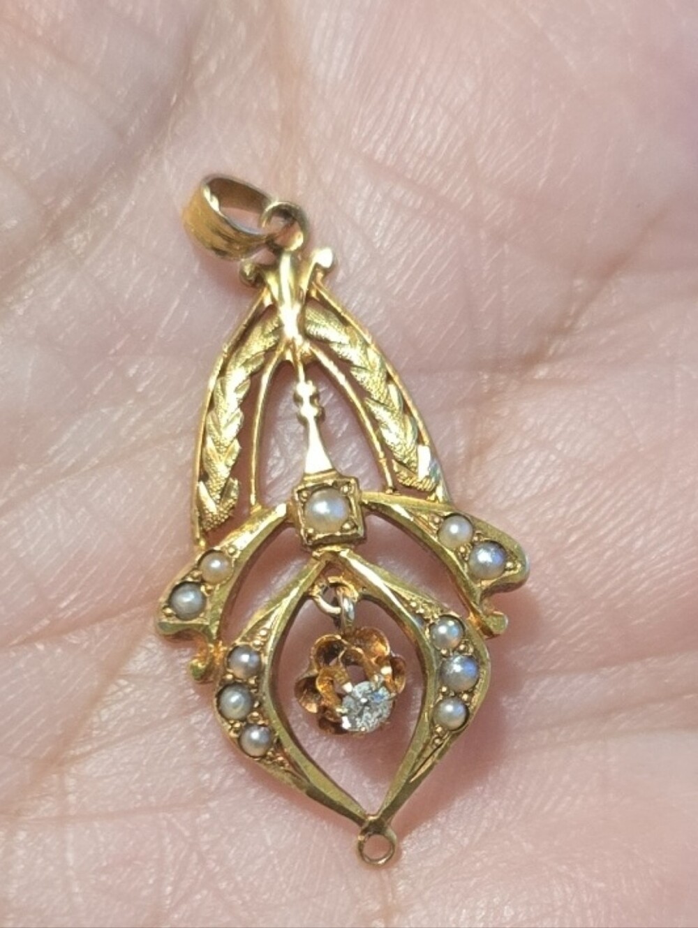 14K Vintage Gold Diamond And Pearl Bead Lavalier Pendant Missing Dangle